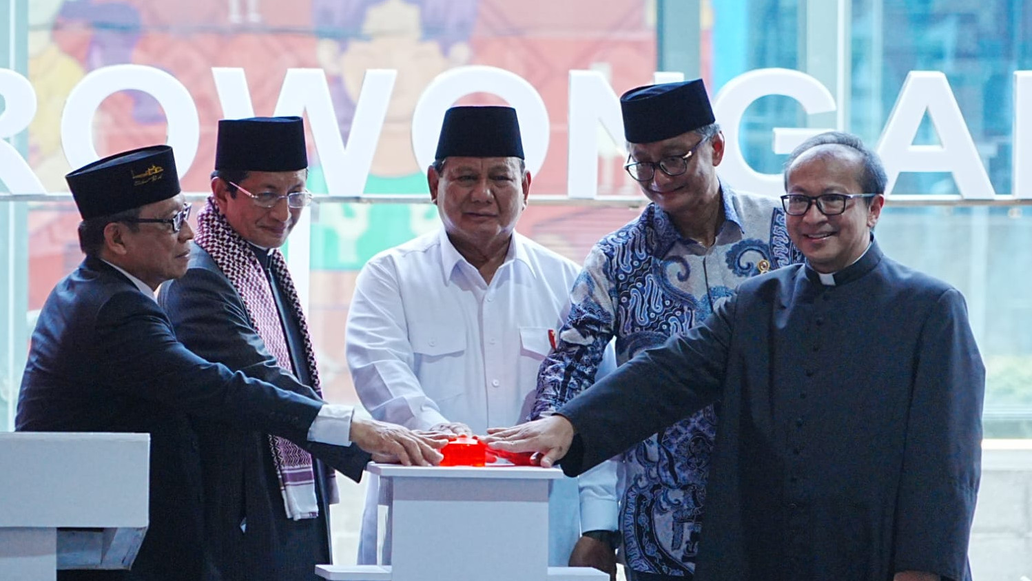 Resmikan Terowongan Silaturahim Bersama Presiden, Ini Harapan Menag Nasaruddin Umar