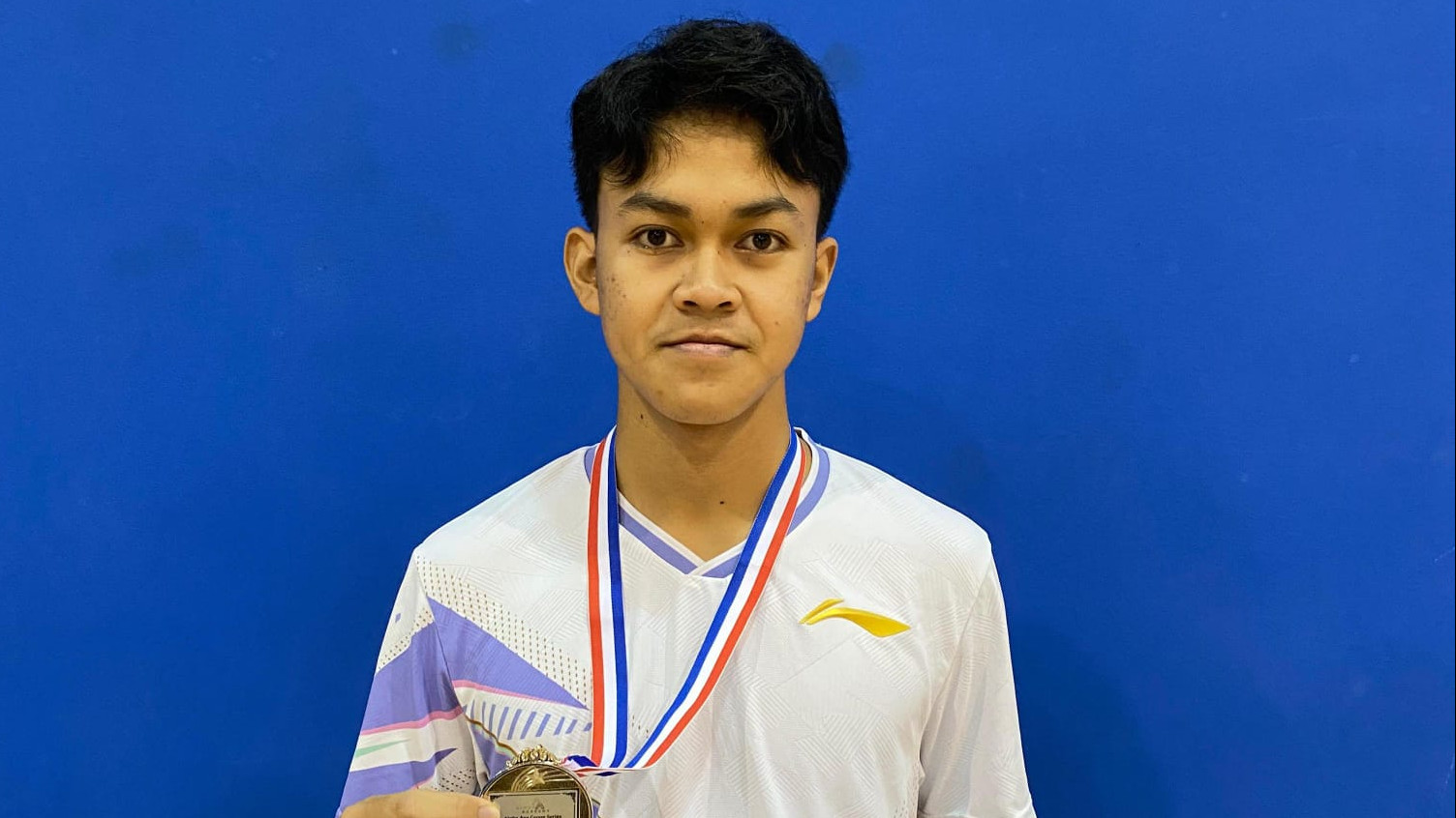 Siswa MAN 2 Banyumas Harumkan Nama Indonesia di Turnamen Bulu Tangkis Singapura