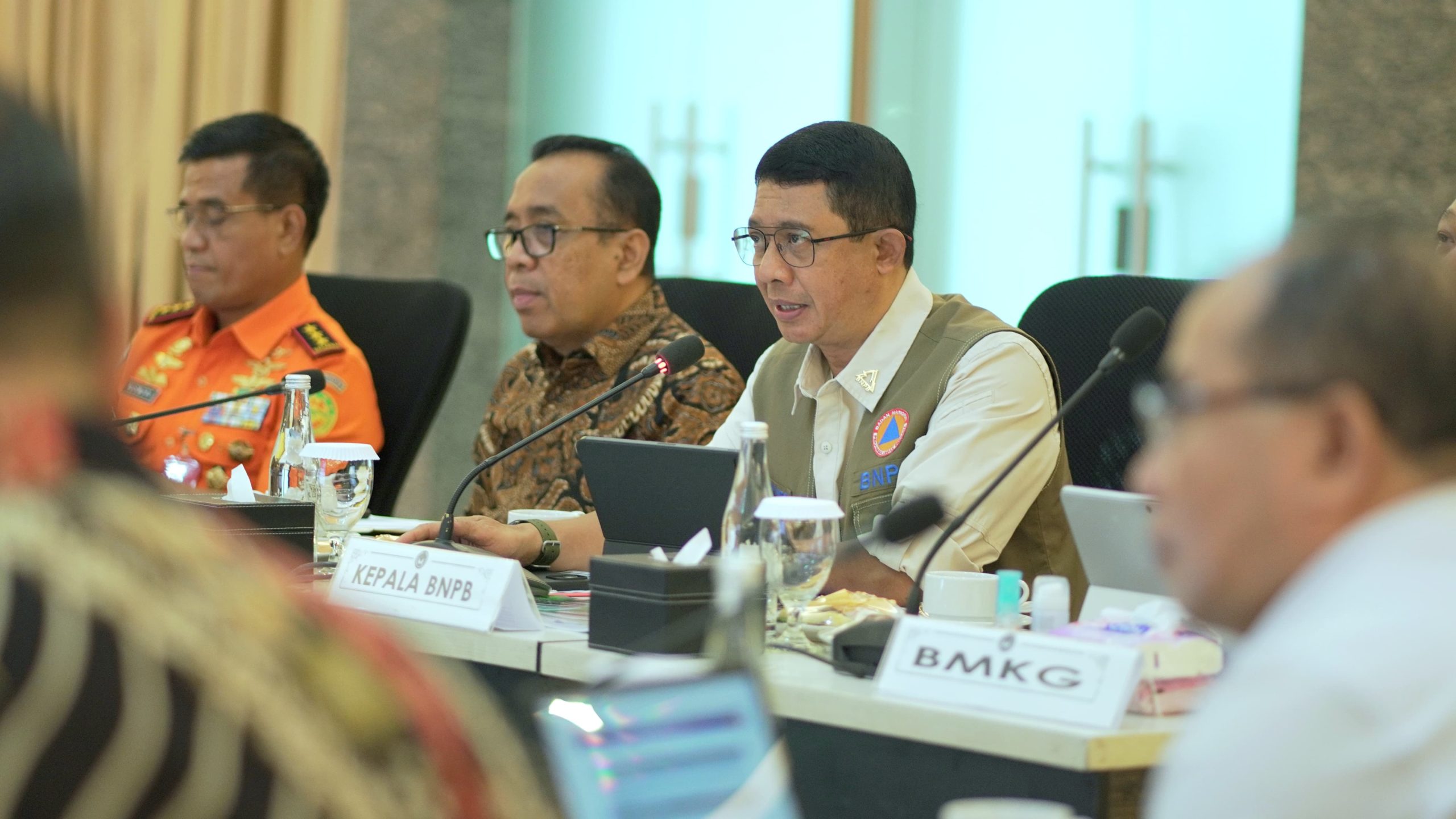 BNPB Bicara Efektivitas Operasi Modifikasi Cuaca untuk Kurangi Curah Hujan