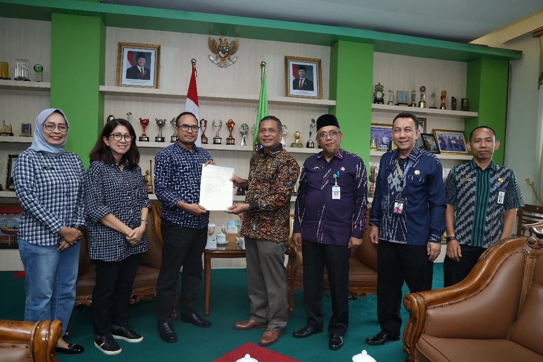 Kantah Pontianak Serahkan 11 Setipikat