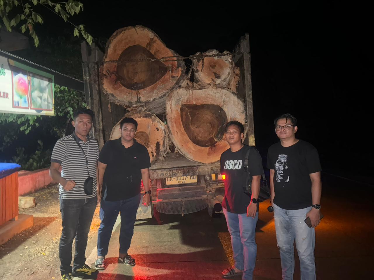 penangkapan Illegal Logging