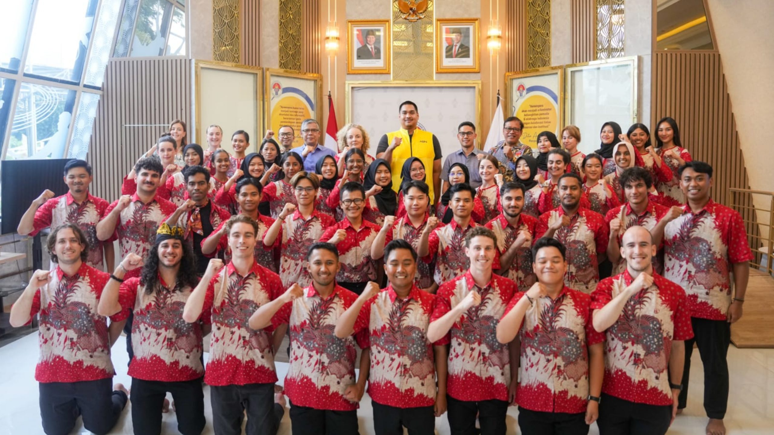 AIYEP 2024 Kunjungi Kemenpora, Dito Ariotedjo Ingatkan Pentingnya Kolaborasi Generasi Muda