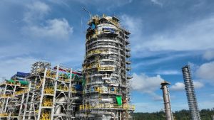 Menteri ESDM Bahlil Lahadalia Alihkan Pengelolaan Minyak Mentah